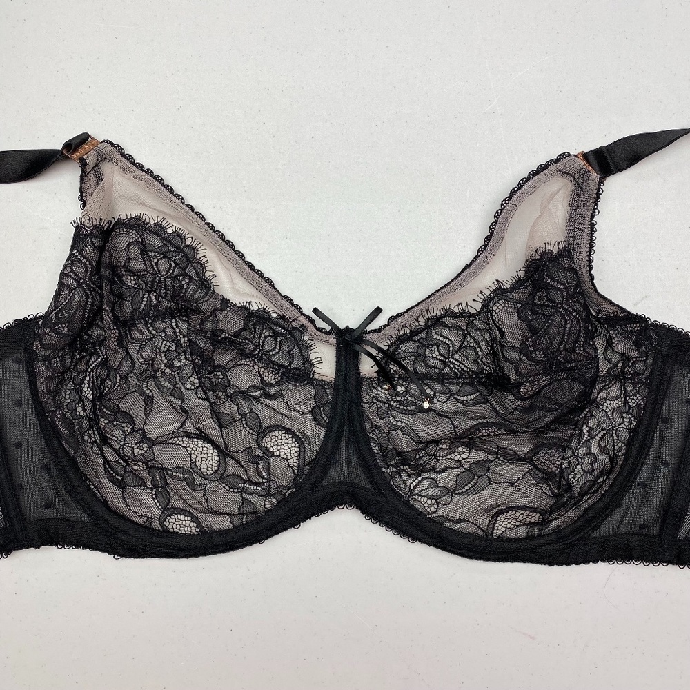 Smart and Sexy BLK/CREM Unlined with Issues, 40DDD.  *P1088